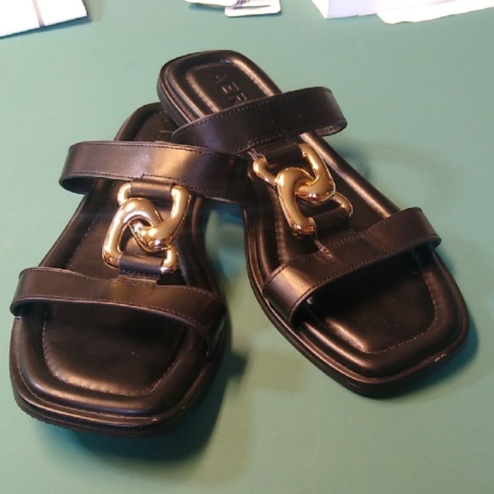 Aerosoles Elegant Black Leather Sandals with Gold Chain
